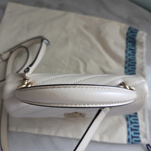 Tory Burch White Quilted Kira Top-Handle Crossbody In New Cream - Picture 6 of 11